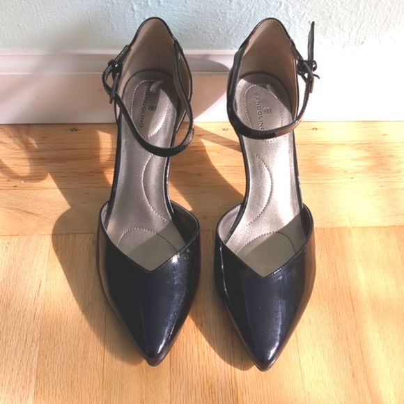 Black patent Bandolino ankle strap heels - Picture 1 of 5